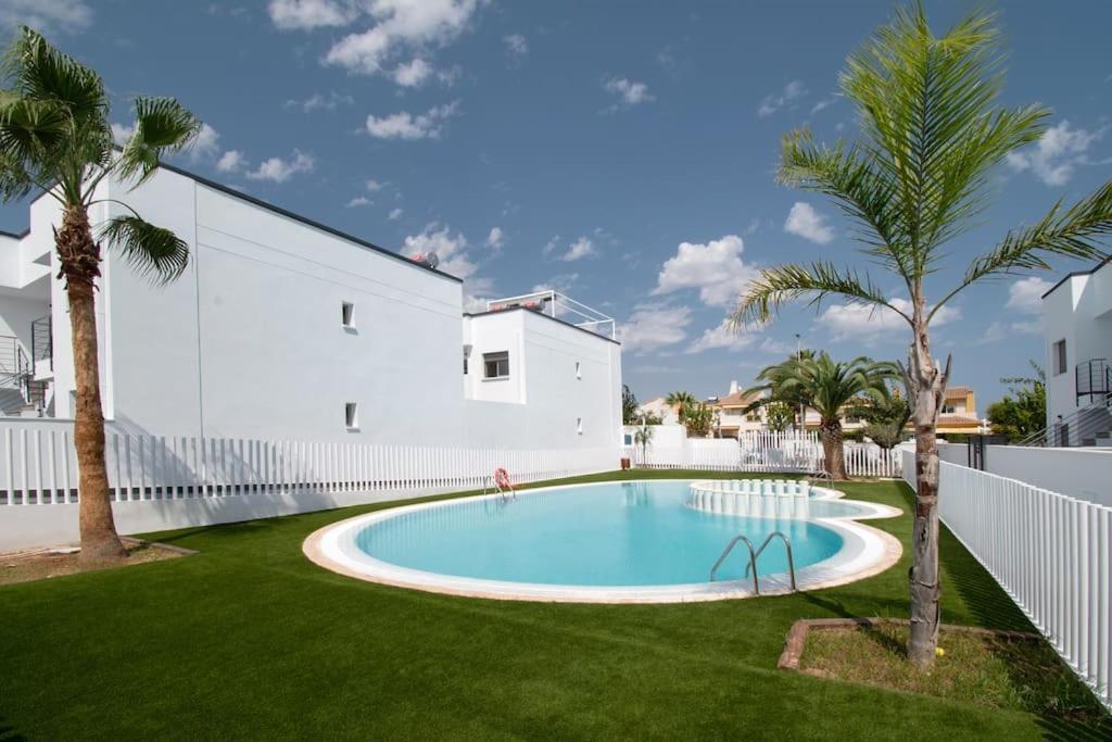 Torrebeach Torre de la Horadada Екстериор снимка